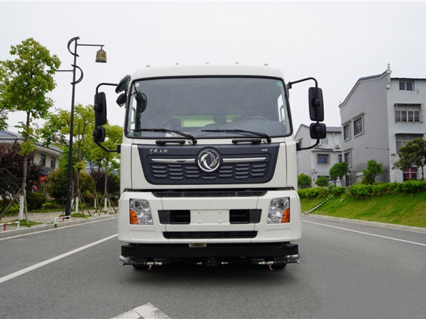 國六9方水 7方塵東風天錦 洗掃車